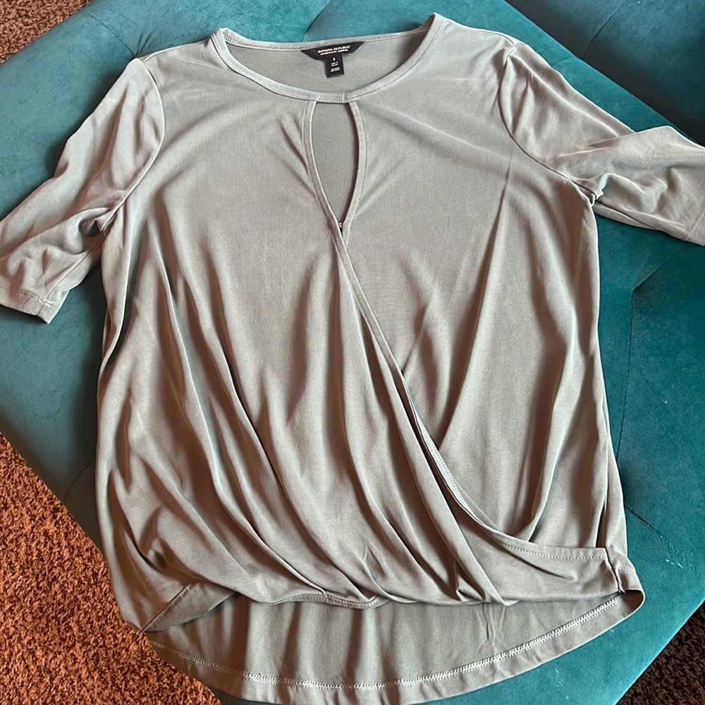 Banana Republic green top